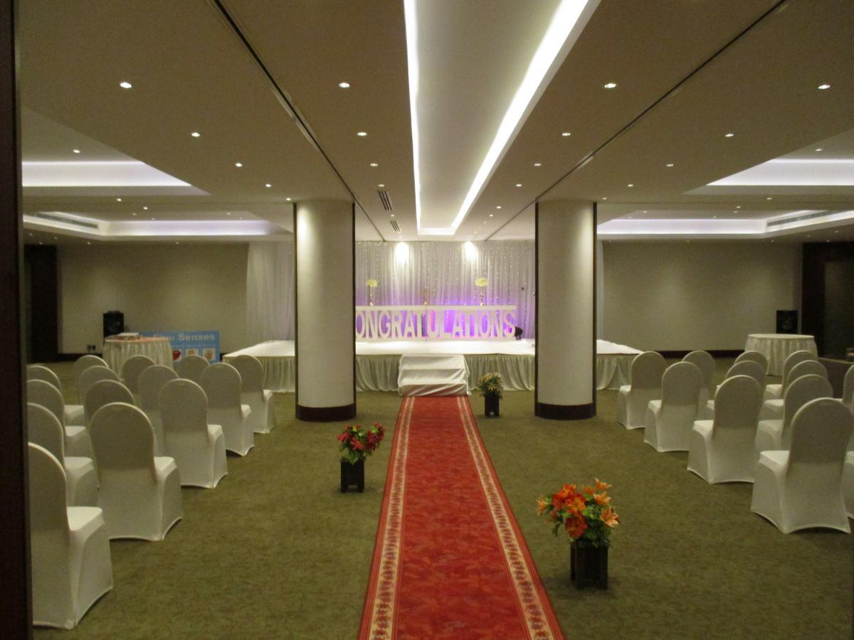 Executives Hotel - Azizia Riadh Exterior foto