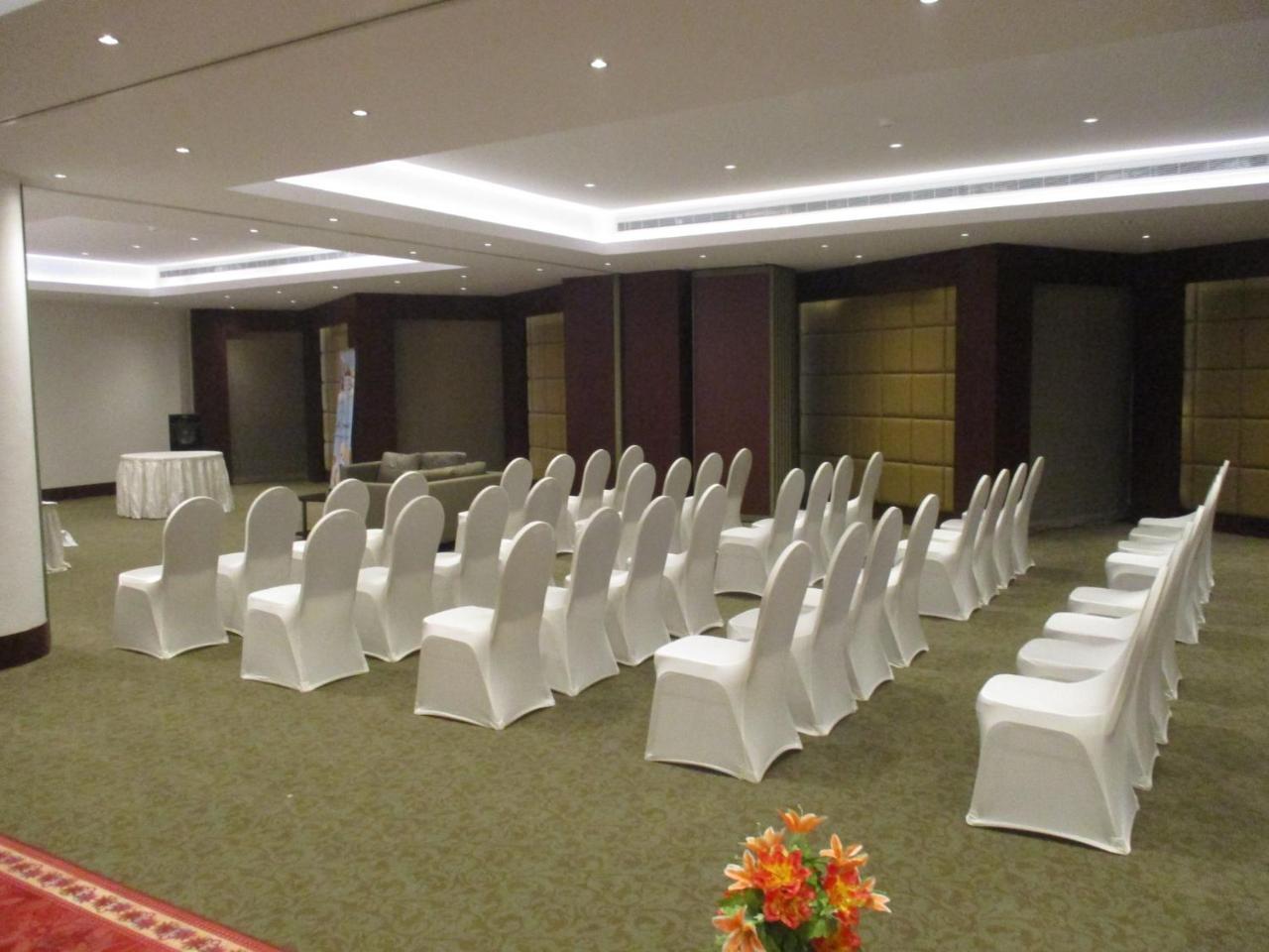 Executives Hotel - Azizia Riadh Exterior foto